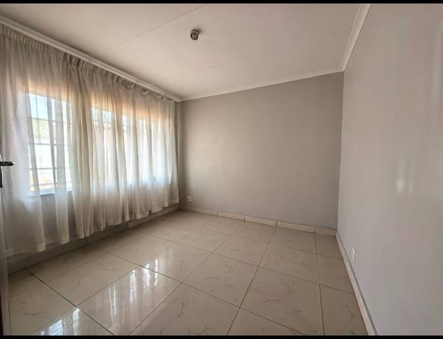 3 BEDROOM HOUSE TO LET IN VAALPARK